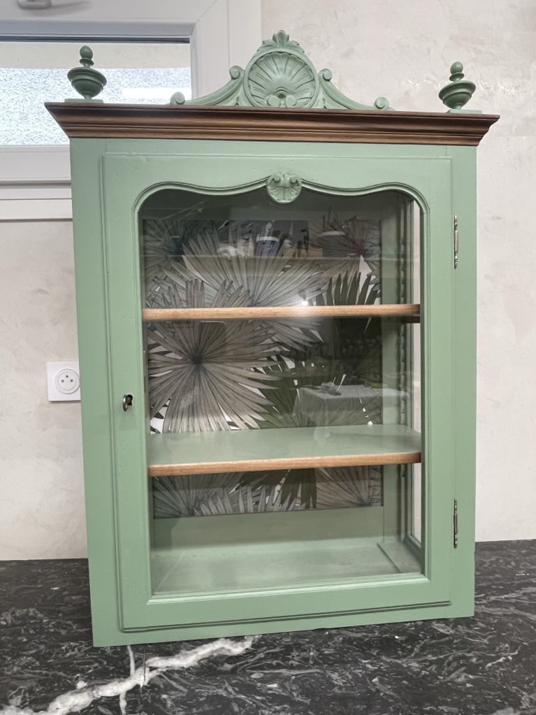 vitrine relookée vert, tapisserie, Macau
